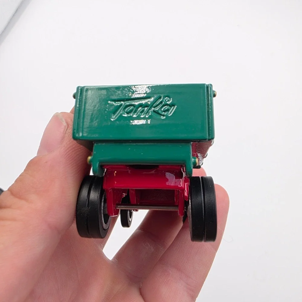 Hallmark Keepsake 2000 Tonka Dump Truck Ornament Diecast Metal Red Green 3.25in